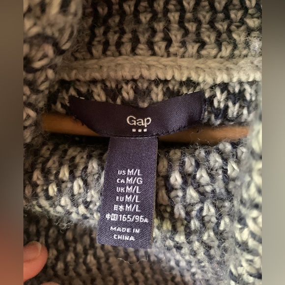 Women’s navy blue and silver knit Gap Turtle Neck Poncho size Medium - Picture 11 of 12